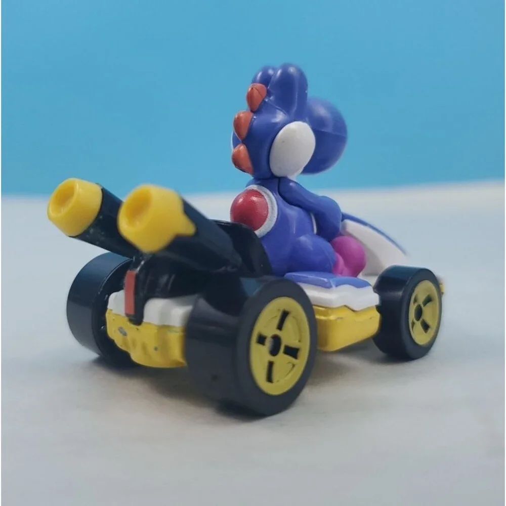 Hot Wheels Mario Kart Blue Yoshi Standard Kart 1:64 Diecast Mattel Nintendo Toy